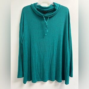 Lane Bryant 22/24 Turquoise Green Long Sleeve
Ribbed Tee With Cowled Collar